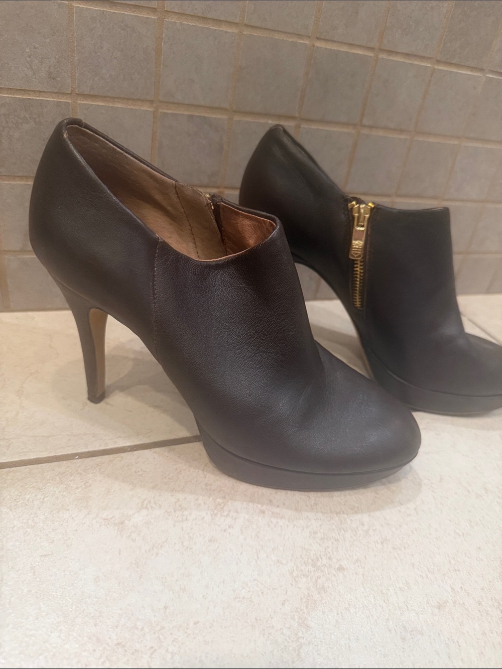 Vince Camuto Women’s Brown Leather High-Heel Ankle Booties